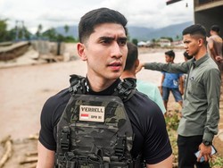 Dipakai Verell Bramasta Saat Datangi Lokasi Banjir di Sumbar, Apa Itu Rompi Taktis?