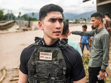 Dipakai Verell Bramasta Saat Datangi Lokasi Banjir di Sumbar, Apa Itu Rompi Taktis?