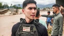 Parodi Komedi Verrell Bramasta Dihujat Pakai Rompi Taktis Kunjungi Korban Banjir