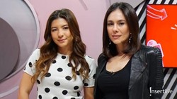 Disebut Ibu-Anak Artis Tanah Air Tercantik, 7 Foto Wulan Guritno & Shalom Razade