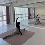 Kenalan dengan Ballet Workout, Olahraga yang Lagi Disukai Para Artis Korea