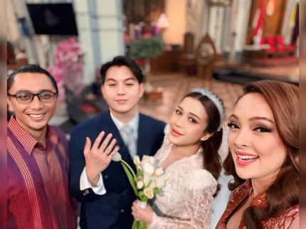 Potret Siraman hingga Pemberkatan Nikah Brisia Jodie, Cantik dan Anggun Bergaun Putih
