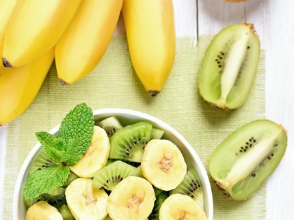 7 Buah yang Sebaiknya Tidak Dimakan di Malam Hari, Ada Risiko Bahaya di Baliknya!