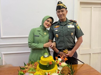 Momen Juliana Moechtar Dampingi Suami TNI yang Kembali Naik Pangkat, Intip Kebersamaannya