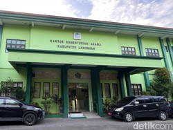 Cuma Lewat HP, Warga Lamongan Sudah Bisa Cetak Kartu Nikah Sendiri