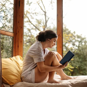 3 Kegiatan yang Bisa Dilakukan Saat Staycation Sendirian