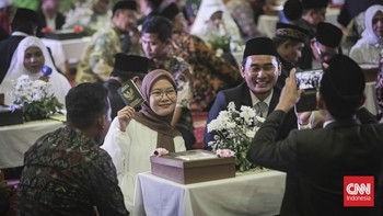 FOTO: Ketika 51 Cinta Disatukan di Masjid Istiqlal