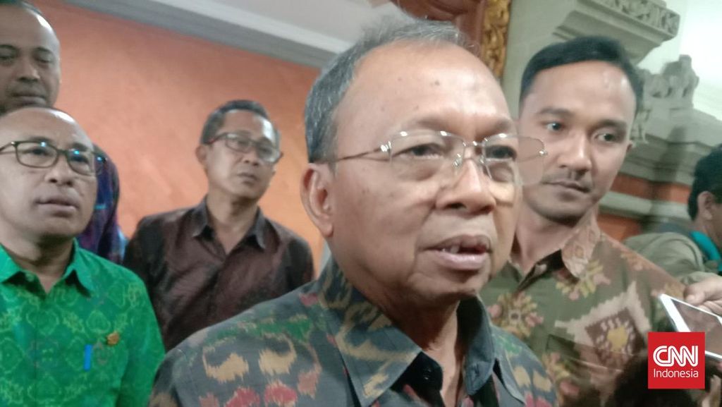 Viral Isu Kunjungan Turis Sepi ke Bali, Gubernur Koster Buka Suara