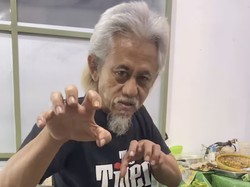 Doa Bi Yayah Preman Pensiun Usai Epy Kusnandar Tutup Usia