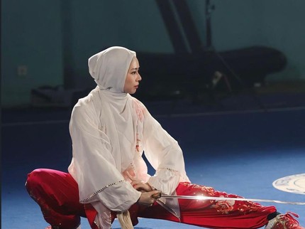 Potret Lindswell Kwok Kembali Tunjukkan Kemampuan Wushu usai Jadi Bunda 3 Anak