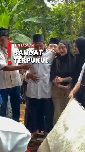 Video: Siti Badriah Teringat Kado Terakhir Sebelum Sang Ibunda Meninggal
