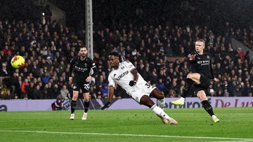 Update Eksklusif Olahraga CNN : FOTO: Haaland Buka Thriller 9 Gol Fulham vs Man City