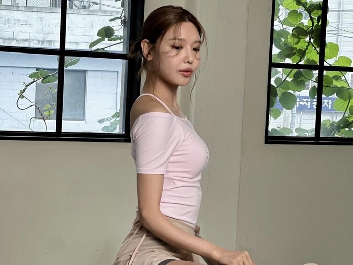 Ballet workout adalah jenis latihan yang terinspirasi dari gerakan balet klasik, tetapi dibuat dengan lebih sederhana sehingga bisa dilakukan siapa saja tanpa harus punya dasar kemampuan menari.