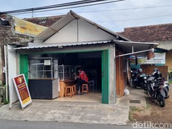 Warung di Banguntapan Gratiskan Makan bagi Pemilik KTP Aceh-Sumbar-Sumut