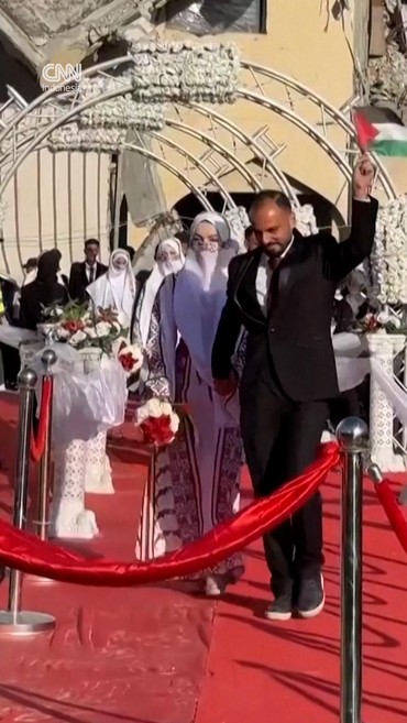 54 Pasangan Palestina Ikuti Pernikahan Massal di Gaza