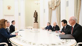 Pertemuan 5 Jam Putin & Utusan Trump Bahas Ukraina Berakhir Buntu