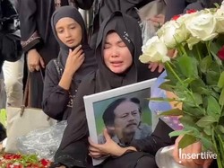 Terpopuler: Potret Pemakaman Epy Kusnandar hingga Kronologi & Penyebab Kematiannya