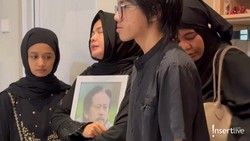 7 Potret Terkini Jelang Pemakaman Epy Kusnandar