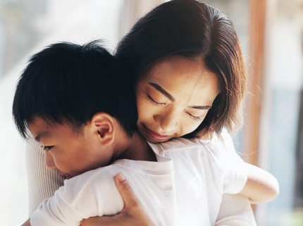 Bagaimana Cara Jadi Orang Tua Hebat Meski Punya Trauma Masa Kecil? Ini Kata Pakar