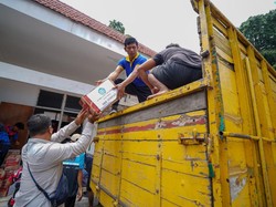 Donasi Rp 170 Juta, 7 Truk Bantuan Pemkab Kediri Meluncur ke Sumatera