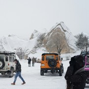 Jauh dari Panas dan Gersang, 7 Negara Timur Tengah Ini Turun Salju saat Musim Dingin
