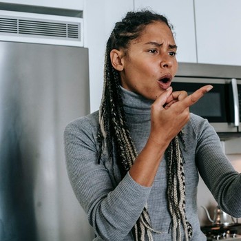 7 Cara Mengontrol Emosi dalam Diri agar Tidak Sering Meledak-ledak