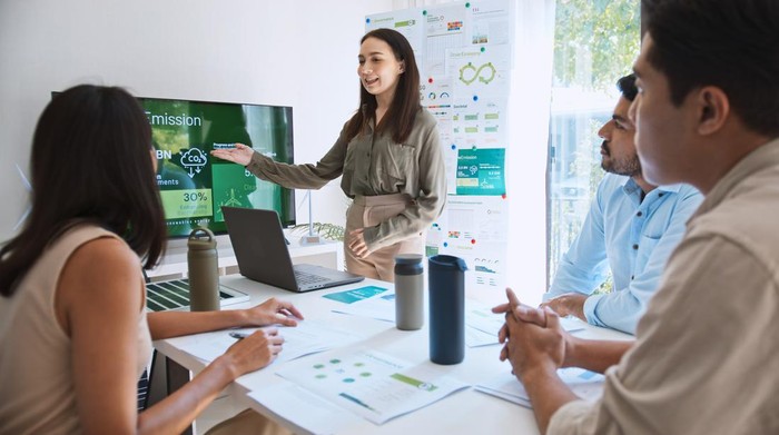 Transformasi digital mendorong brand adopsi programmatic ads, solusi iklan berbasis data yang efisien. Pelajari cara kerjanya dan manfaatnya untuk kampanye.