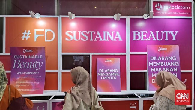Wadah skincare kosong cukup dibawa ke booth FD Sustainabeauty di Jakarta X Beauty 2025 hingga Minggu (7/12).