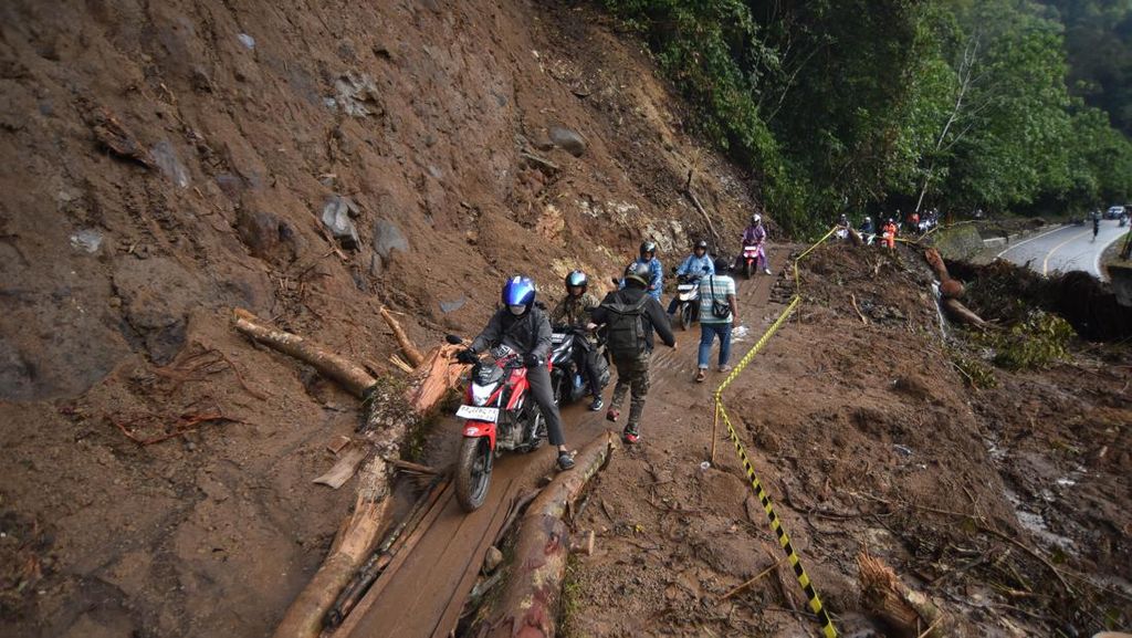 3 Pekan Pascabencana, 150 KK di Bayang Utara Sumbar Masih Terisolasi
