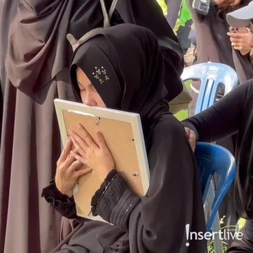 Menahan Tangis, Istri Epy Kusnandar: Semoga Suami Saya Dilancarkan Menuju Surga