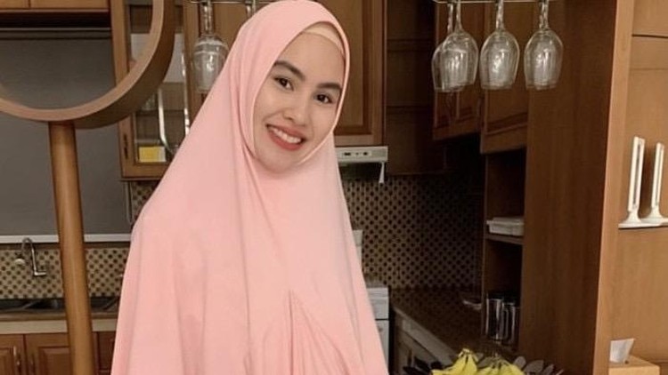 Kartika Putri Jago Bikin Jus Detoks hingga Makan di Resto Salt Bae