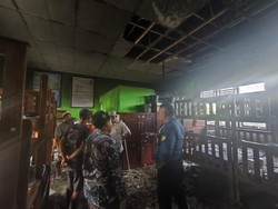Kebakaran Asrama MTsN 2 Jembrana Dipicu Siswa Bakar Tisu di Kasur