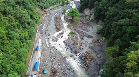 FOTO: Penampakan Jalan Putus di Lembah Anai karena Banjir Bandang