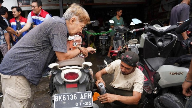 Upaya ini diharapkan dapat membantu memenuhi kebutuhan dasar dan pemulihan mobilitas masyarakat pascabencana.