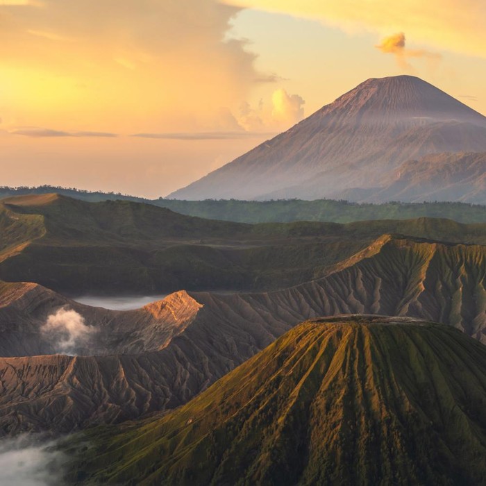 Tambang pasir ilegal di lereng Gunung Merapi/Foto: Freepik.com
