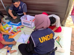 UNDIP Kirim Tim Relawan D-DART Bantu Penanganan Bencana di Padang