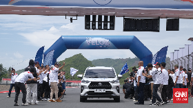 Toyota Veloz Hybrid Lintas Nusa Dimulai dari NTB