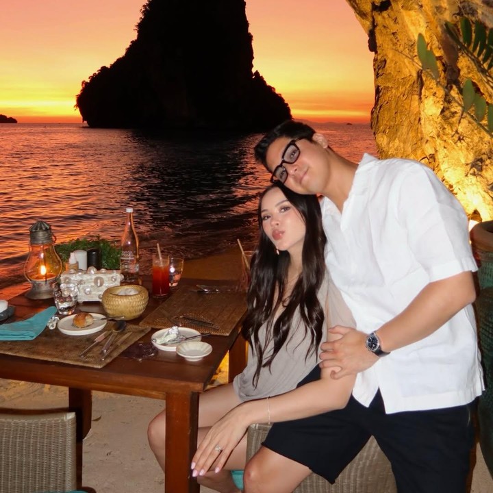 <p>Pasangan Alyssa Daguise dan Al Ghazali sebentar lagi akan dikaruniai anak pertama, Bunda. Saat ini, usia kehamilan Alyssa sudah memasuki trimester kedua. Selama masa kehamilan, Alyssa dan Al banyak menghabiskan waktu bersama. (Foto: Instagram @alghazali7)</p>