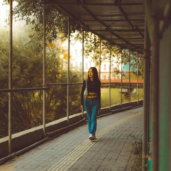 Cara Jalan Kaki yang Tepat untuk Menghempas Perut Buncit