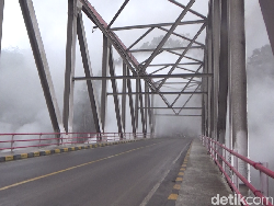 Banjir Lahar Gunung Semeru, Akses Lumajang-Malang Buka Tutup