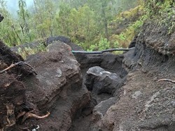 Curah Hujan Tinggi Picu Longsor di Jalur Pendakian Rinjani Sembalun
