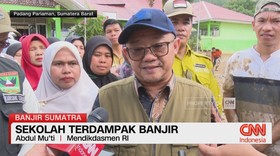 VIDEO: Mendikdasmen Pantau Sekolah Terdampak Banjir-Longsor di Sumbar