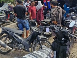 Pertamina Beri Oli Gratis untuk Warga Terdampak Banjir & Longsor di Sumatera