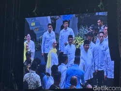 Prabowo dan Gibran Hadiri HUT Golkar di Istora Senayan