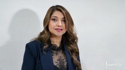 Genap 48 Tahun, Ini 7 Pesona Awet Muda Sarah Azhari yang Makin Tua Makin Hot