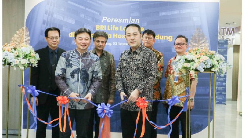 Aktivitas olahraga telah menjadi gaya hidup masyarakat Bandung dan Jawa Barat, mulai dari berlari pagi di Gasibu