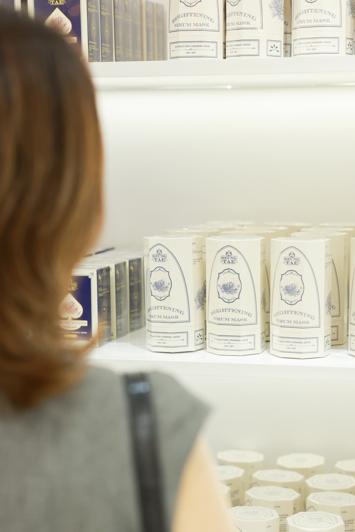 Aktivitas Interaktif dan Promo Menarik di Booth Seung Tae di Jakarta x Beauty 2025