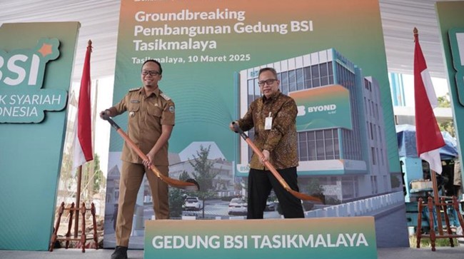 Bank Syariah Indonesia meresmikan Gedung BSI Tasikmalaya dengan konsep green building, dukung aksesibilitas bagi semua lapisan masyarakat.