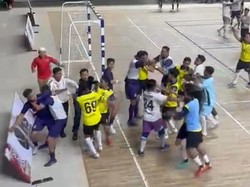 Bikin Malu, Turnamen Futsal ASN Pemkab Bojonegoro Jadi Ajang Baku Pukul