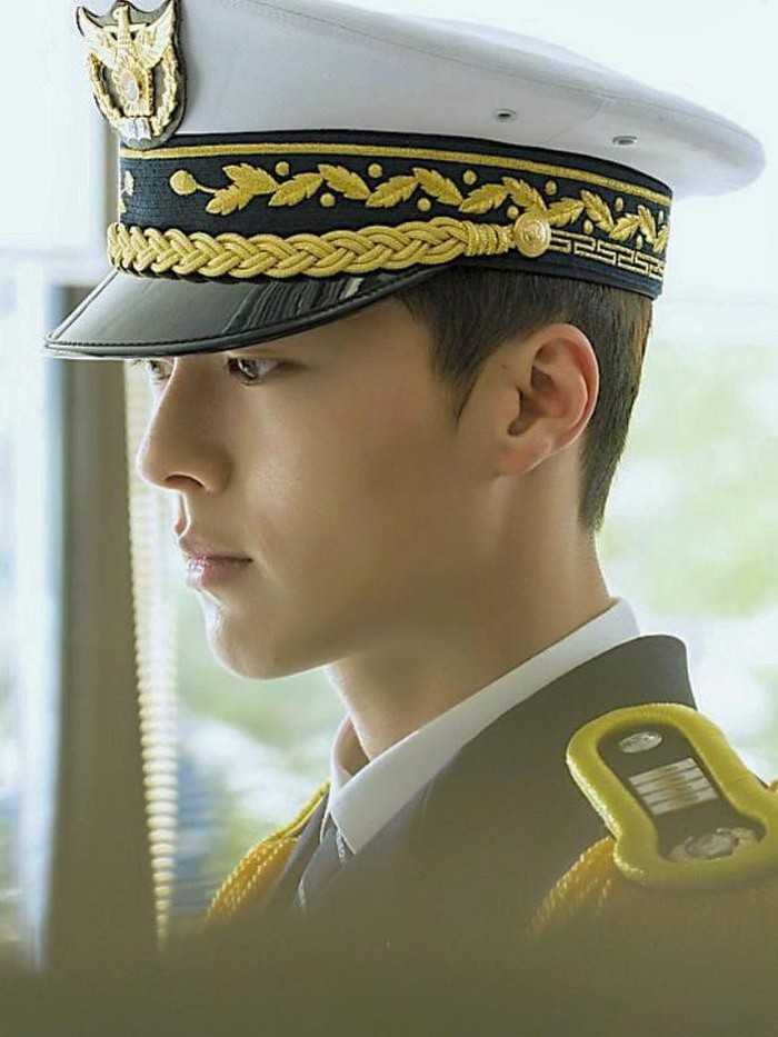 Jang Ki Yong menjadi pemeran utama untuk pertama kalinya di drakor Come and Hug Me. Berkat perannya dalam drama ini, ia berhasil memenangkan penghargaan Best New Actor.